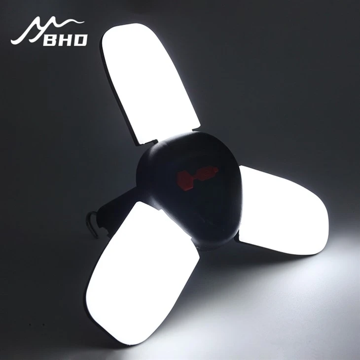 Kempingová nabíjateľná lampa